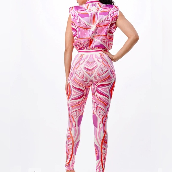 Her Bottari Stylish Pink and White Women's Set (897) - Picture 7 of 17